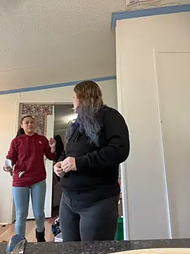 velvetta  online show from November 27, 2025, 7:49 pm