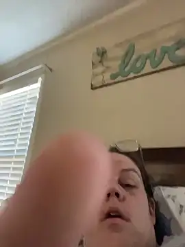 velvetta  online show from December 22, 2025, 2:47 pm