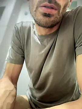 Snapshot of nicolaaaaas chatting on October 2, 2025, 6:09 am nicolaaaaas online show from October 2, 2025, 6:09 am