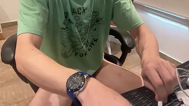 Snapshot of nicolaaaaas chatting on October 3, 2025, 4:04 pm nicolaaaaas online show from October 3, 2025, 4:04 pm