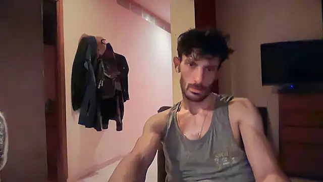 nicolaaaaas online show from December 17, 2025, 7:47 am