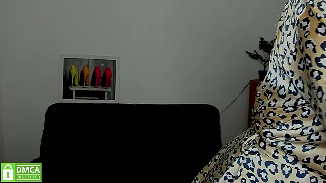 annakillianox online show from October 18, 2025, 5:21 am