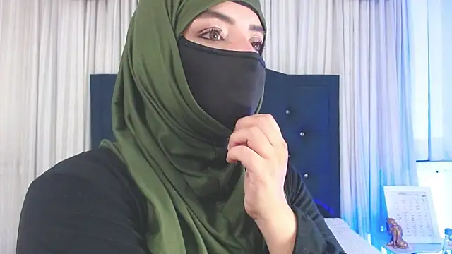 Uzra hayed online show from January 30, 2025, 1:11 am