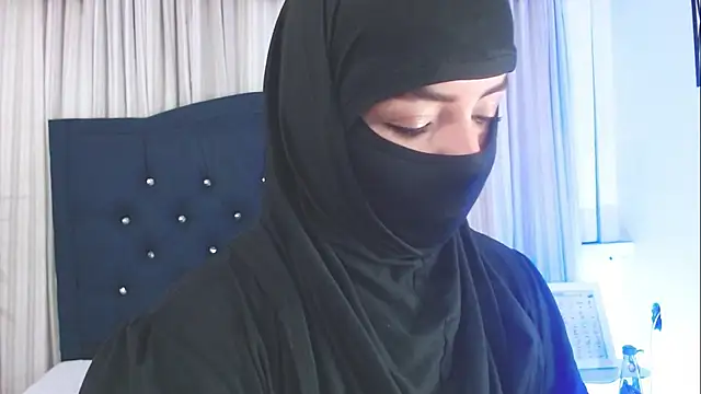 Uzra hayed online show from February 21, 2025, 10:48 pm