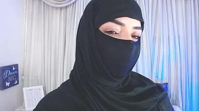 Uzra hayed online show from September 30, 2025, 7:52 pm