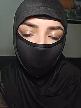 Uzra hayed online show from November 23, 2025, 4:45 am