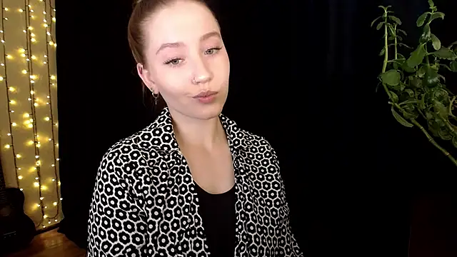 SindiWatsoon online show from October 29, 2025, 12:29 pm