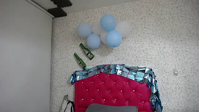 Snapshot of luly_pink chatting on September 30, 2025, 4:06 am luly pink online show from September 30, 2025, 4:06 am