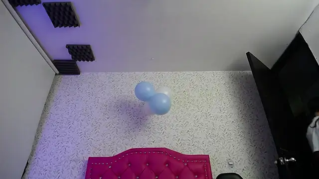 Snapshot of luly_pink chatting on October 11, 2025, 4:12 am luly pink online show from October 11, 2025, 4:12 am