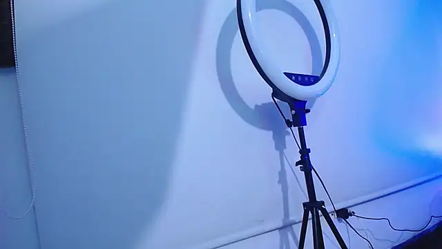 Snapshot of luly_pink chatting on October 17, 2025, 4:04 am luly pink online show from October 17, 2025, 4:04 am