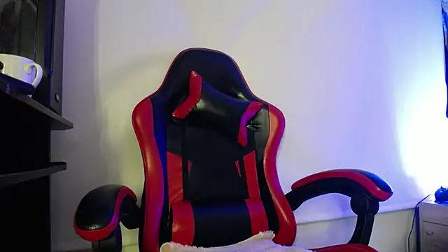 Snapshot of luly_pink chatting on November 5, 2025, 4:01 am luly pink online show from November 5, 2025, 4:01 am