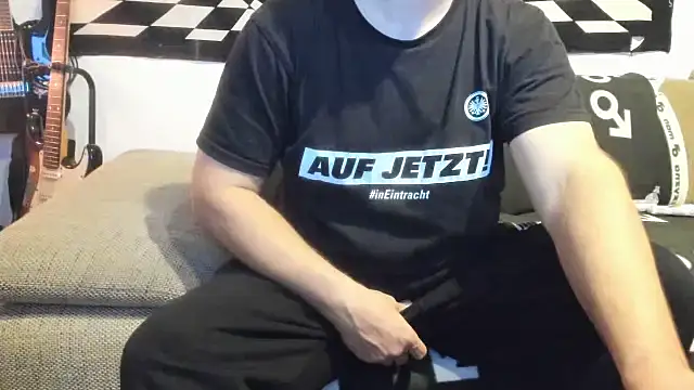 Snapshot of soulfuck92 chatting on October 11, 2025, 3:17 am soulfuck92 online show from October 11, 2025, 3:17 am