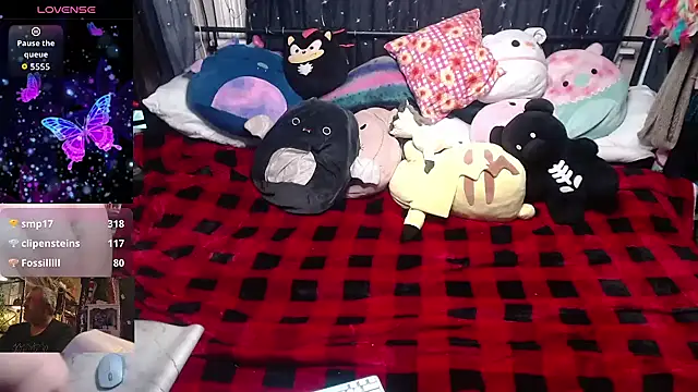 yoursexything79 online show from October 31, 2025, 2:01 am