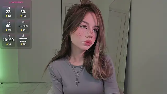 Snapshot of KellyBarton chatting on October 4, 2025, 10:08 pm KellyBarton online show from October 4, 2025, 10:08 pm