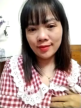 Lady-big91 online show from November 2, 2025, 1:35 pm