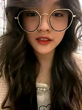 Snapshot of Krixxi22 chatting on December 2, 2024, 5:37 pm Krixxi22 online show from December 2, 2024, 5:37 pm