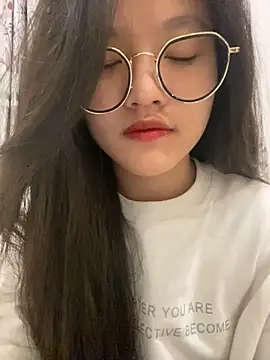 Snapshot of Krixxi22 chatting on December 19, 2024, 3:52 pm Krixxi22 online show from December 19, 2024, 3:52 pm