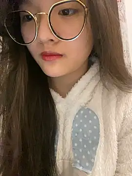 Snapshot of Krixxi22 chatting on January 4, 2025, 3:28 pm Krixxi22 online show from January 4, 2025, 3:28 pm