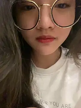 Snapshot of Krixxi22 chatting on January 11, 2025, 4:36 pm Krixxi22 online show from January 11, 2025, 4:36 pm