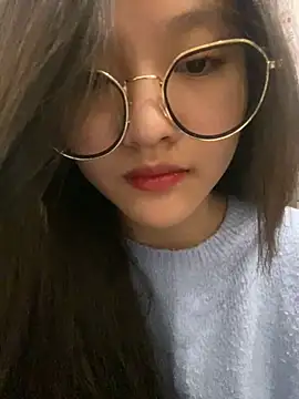 Snapshot of Krixxi22 chatting on January 14, 2025, 3:04 pm Krixxi22 online show from January 14, 2025, 3:04 pm