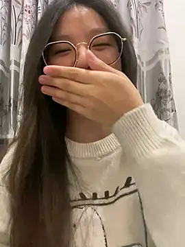 Snapshot of Krixxi22 chatting on February 23, 2025, 2:57 pm Krixxi22 online show from February 23, 2025, 2:57 pm