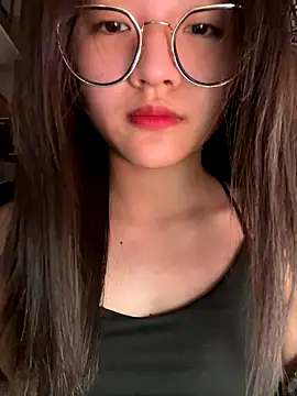 Snapshot of Krixxi22 chatting on November 11, 2025, 5:57 pm Krixxi22 online show from November 11, 2025, 5:57 pm