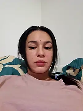 Snapshot of reyabaines chatting on October 28, 2025, 10:23 pm reyabaines online show from October 28, 2025, 10:23 pm