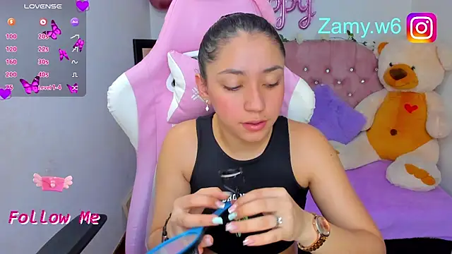 Snapshot of karla_cute01 chatting on September 9, 2025, 6:40 pm karla cute01 online show from September 9, 2025, 6:40 pm