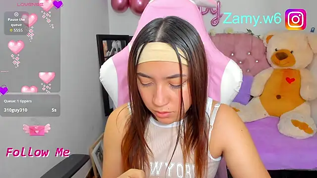 Snapshot of karla_cute01 chatting on September 19, 2025, 9:11 am karla cute01 online show from September 19, 2025, 9:11 am