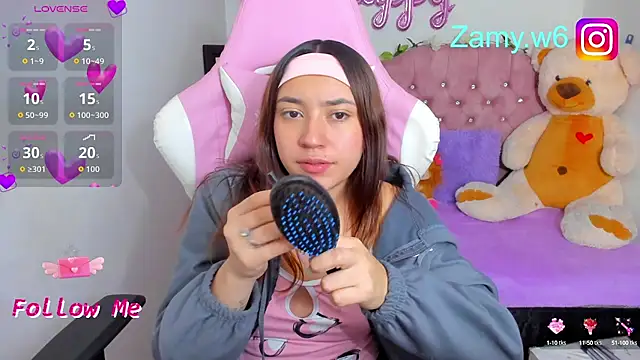 Snapshot of karla_cute01 chatting on September 24, 2025, 5:00 am karla cute01 online show from September 24, 2025, 5:00 am