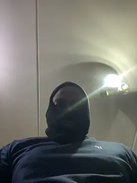 jaytee198610 online show from March 19, 2026, 7:51 pm