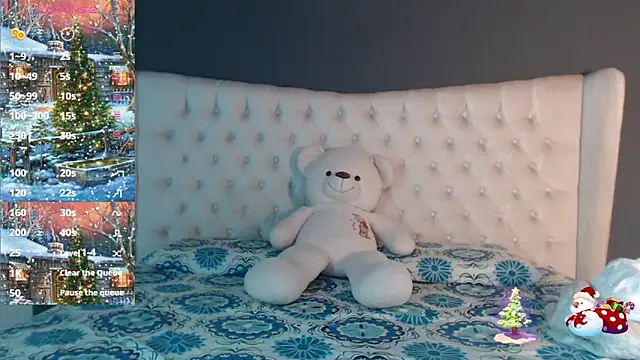 Snapshot of nichole_bree_ chatting on January 2, 2025, 11:41 am nichole bree online show from January 2, 2025, 11:41 am