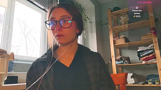 monlight  dana online show from April 9, 2026, 1:49 pm