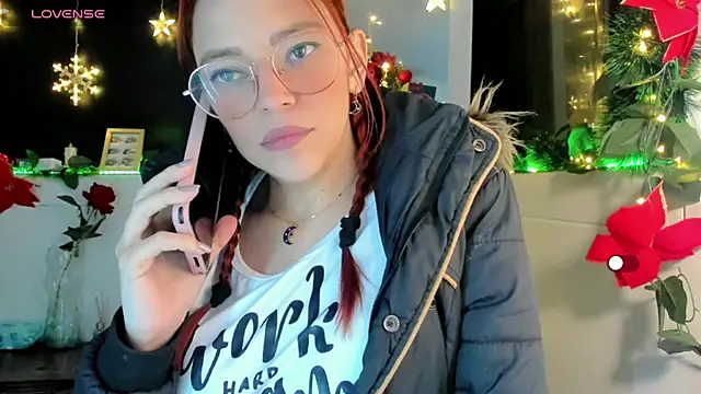 Snapshot of mariana_scott__ chatting on January 7, 2025, 1:49 am mariana scott online show from January 7, 2025, 1:49 am