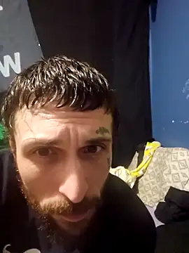 Snapshot of hungandtatted666 chatting on December 2, 2025, 2:17 am hungandtatted666 online show from December 2, 2025, 2:17 am