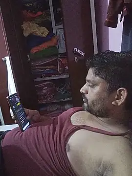 Desi Couple32 online show from June 16, 2026, 7:11 am