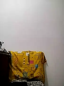 Demiansteven2 online show from December 6, 2024, 3:52 am