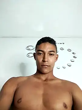 Demiansteven2 online show from November 4, 2025, 7:35 pm