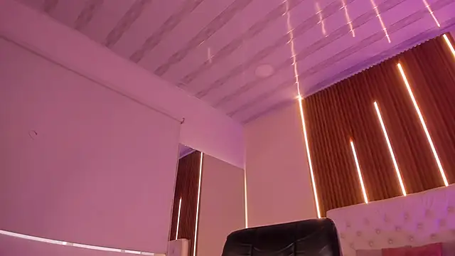 sweetty paulina online show from March 4, 2026, 1:28 pm