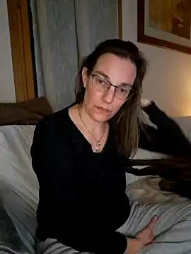 Snapshot of SpiceLea chatting on January 20, 2025, 9:22 pm SpiceLea online show from January 20, 2025, 9:22 pm