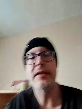 Snapshot of DARemo42O chatting on March 9, 2025, 6:21 pm DARemo42O online show from March 9, 2025, 6:21 pm