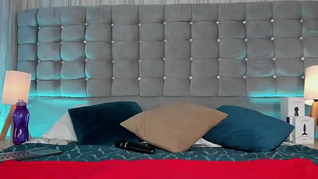 Poacahontasfg online show from October 10, 2025, 4:00 am