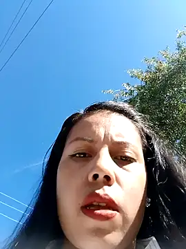  andrea30 online show from January 7, 2025, 1:35 pm