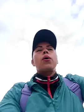  andrea30 online show from October 17, 2025, 11:13 am