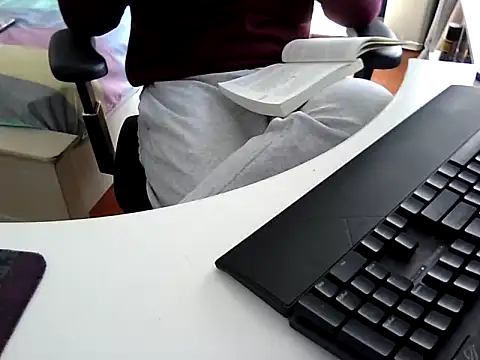 big-pig online show from January 6, 2025, 4:15 am