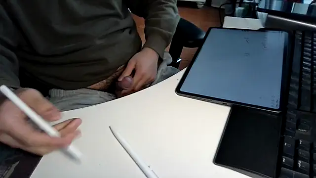 big-pig online show from February 24, 2026, 6:22 am