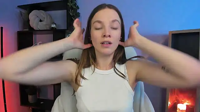 kenzie x online show from February 1, 2025, 10:26 am