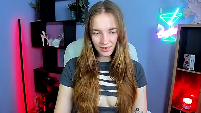 kenzie x online show from November 13, 2025, 7:40 am