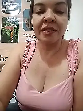 MarilynDavies online show from February 25, 2025, 6:20 pm