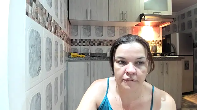 Snapshot of MarilynDavies chatting on October 5, 2025, 7:12 pm MarilynDavies online show from October 5, 2025, 7:12 pm